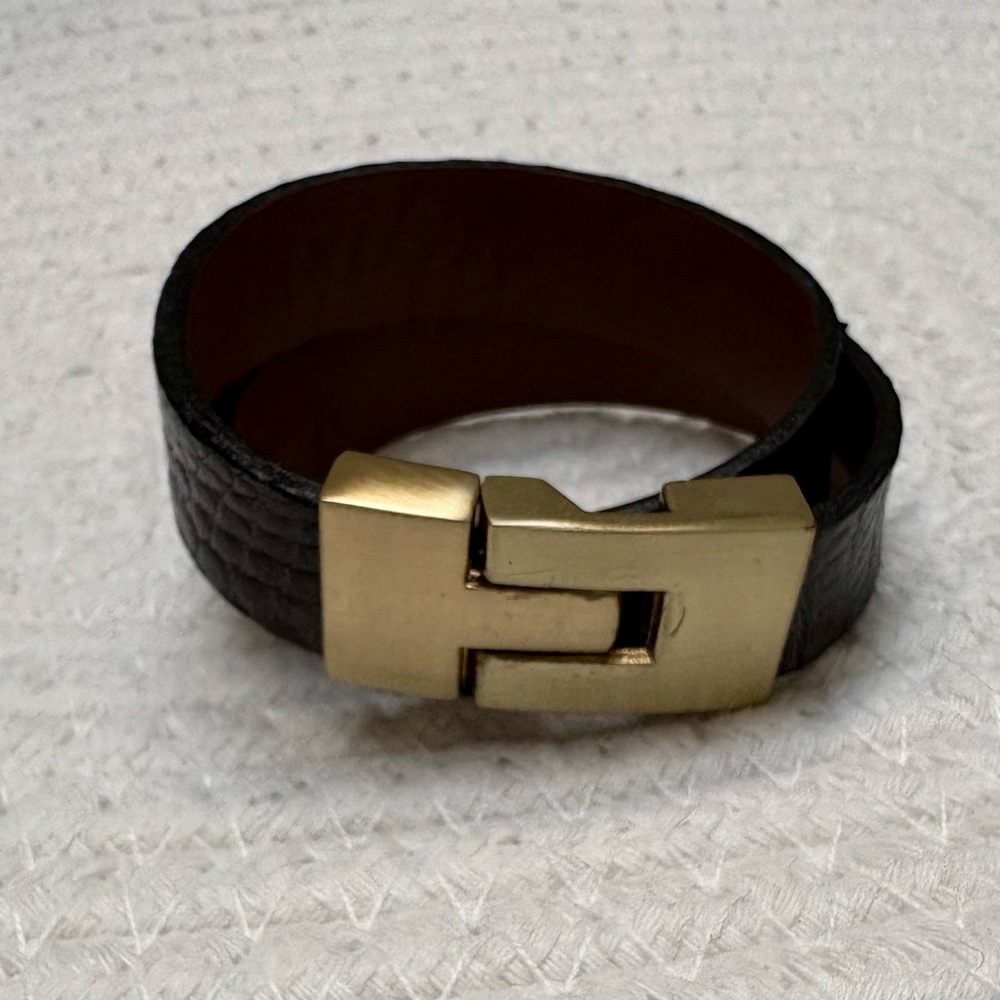 Gold Buckle Black Leather Bracelet